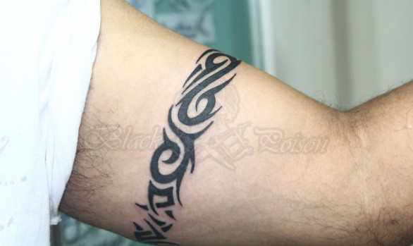 Black Tribal Armband Tattoo Design For Bicep