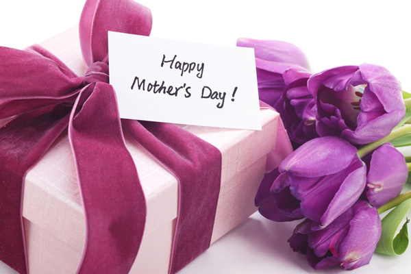 Happy Mother’s Day Card With Gift Box