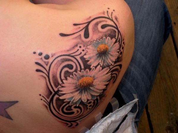 3D Two Daisy Flowers Tattoo On Right Back Shoulder