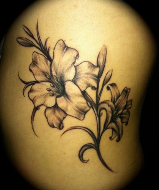 Black And Grey Daisy Flower Tattoo Design