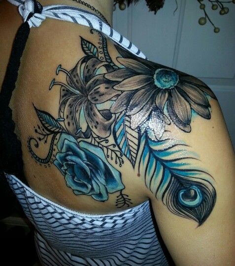 Daisy With Rose And Peacock Feather Tattoo On Right Back Shoulder