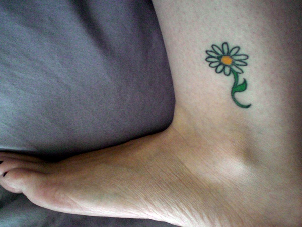 Little Daisy Flower Tattoo On Leg