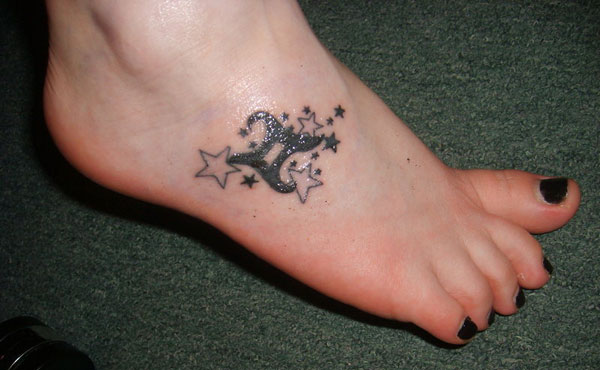 Outline Stars And Gemini Tattoo On Girl Right Foot