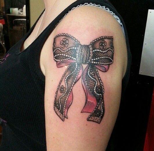 3D Lace Ribbon Bow Tattoo On Girl Left Shoulder