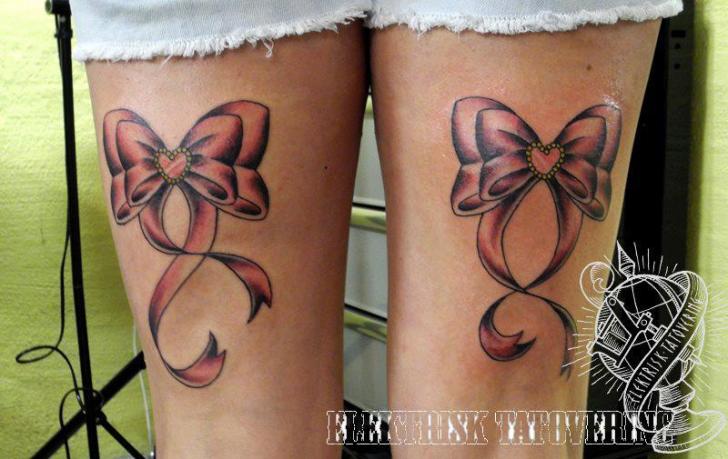 3D Two Ribbon Bow Tattoo On Both Back Thigh