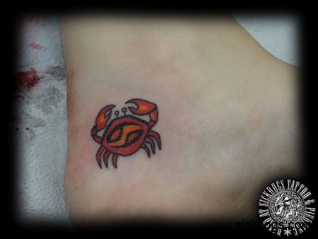 Awesome Crab Tattoo On Heel