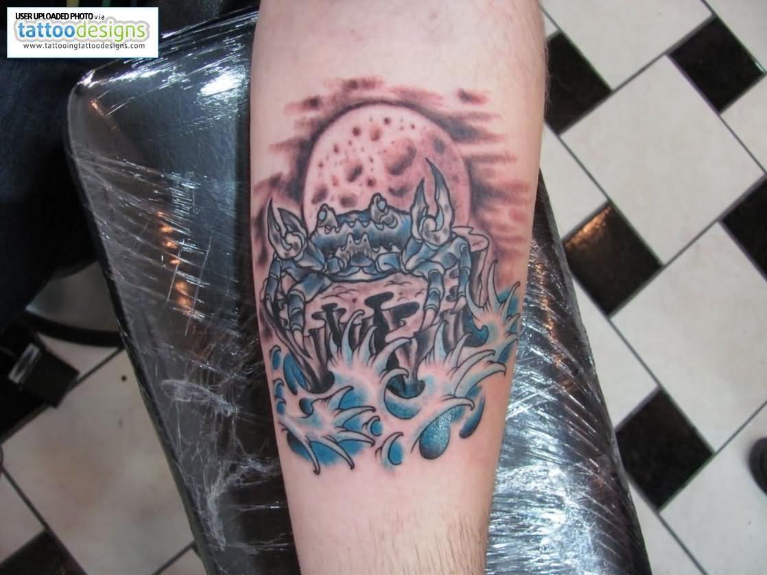 Blue Water Splash And Crab Tattoo On Arm Sleeve