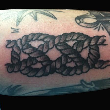 Dotwork Rope Knot Tattoo Design