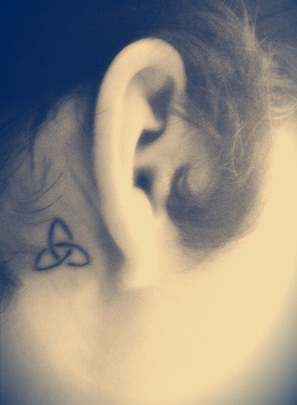Simple Little Celtic Knot Tattoo On Behind The Ear