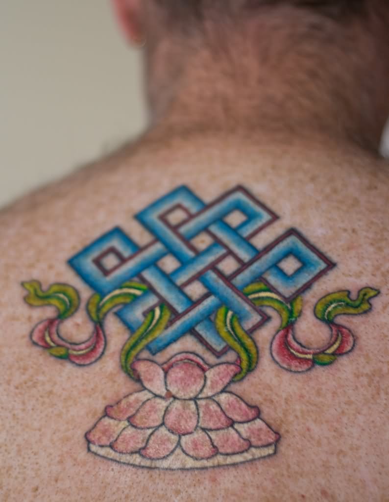 Square Endless Knot Tattoo Design For Upper Back