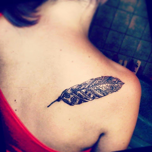 Unique Pigeon Feather Tattoo On Right Back Shoulder
