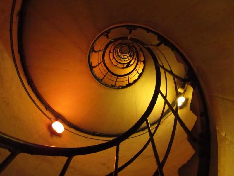 294 Steps Staircase Inside Arc de Triomphe