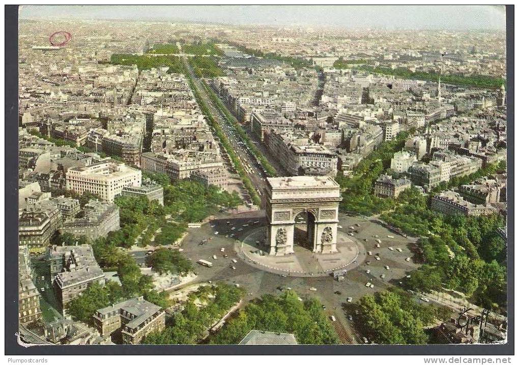 Air View Of Arc de Triomphe