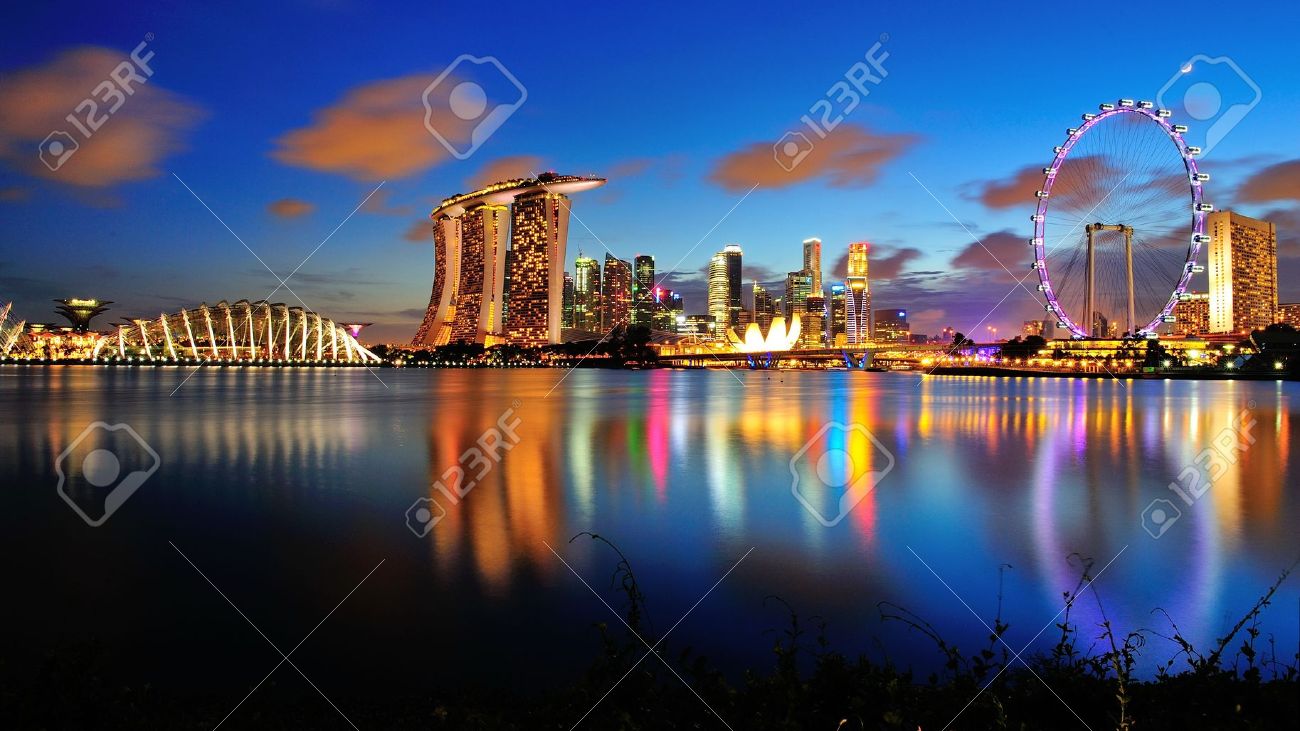 Amazing Marina Bay And Singapore Flyer Night Picture