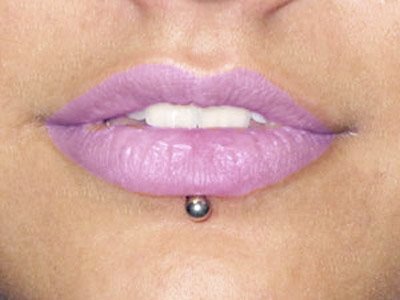 Amazing Silver Stud Center Labret Piercing Picture