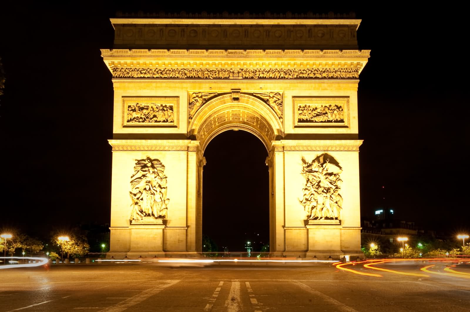 Arc de Triomphe At Night Picture