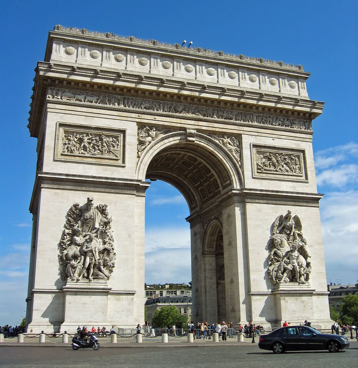 Arc de Triomphe Beautiful Image
