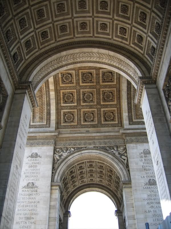 Arc de Triomphe Inside Architecture