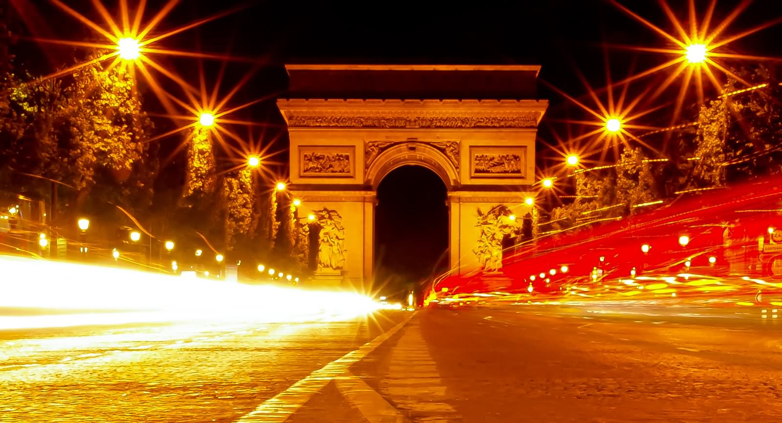 Arc de Triomphe Looks More Beautiful In Night