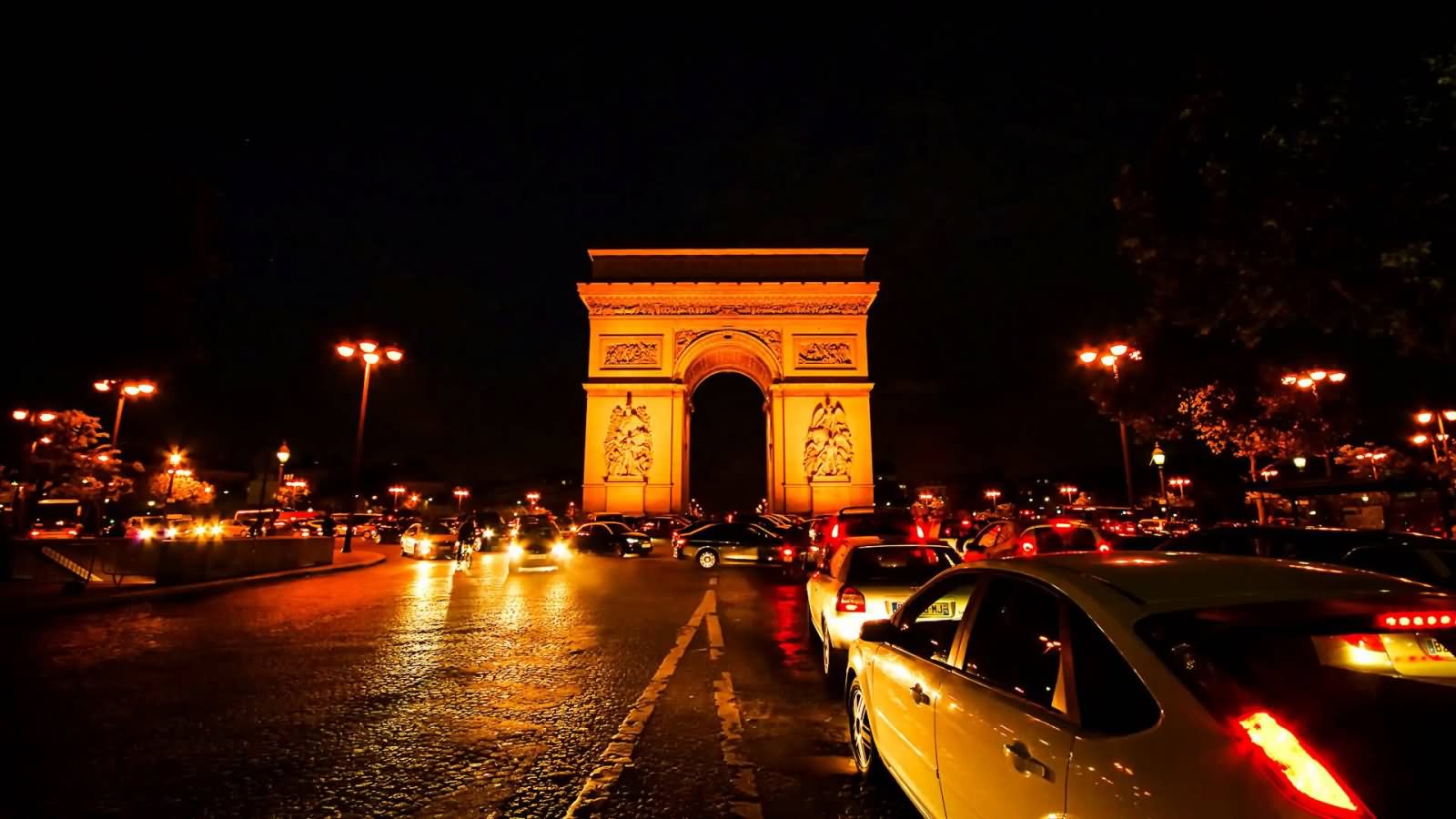 Arc de Triomphe Time Lapse At Night