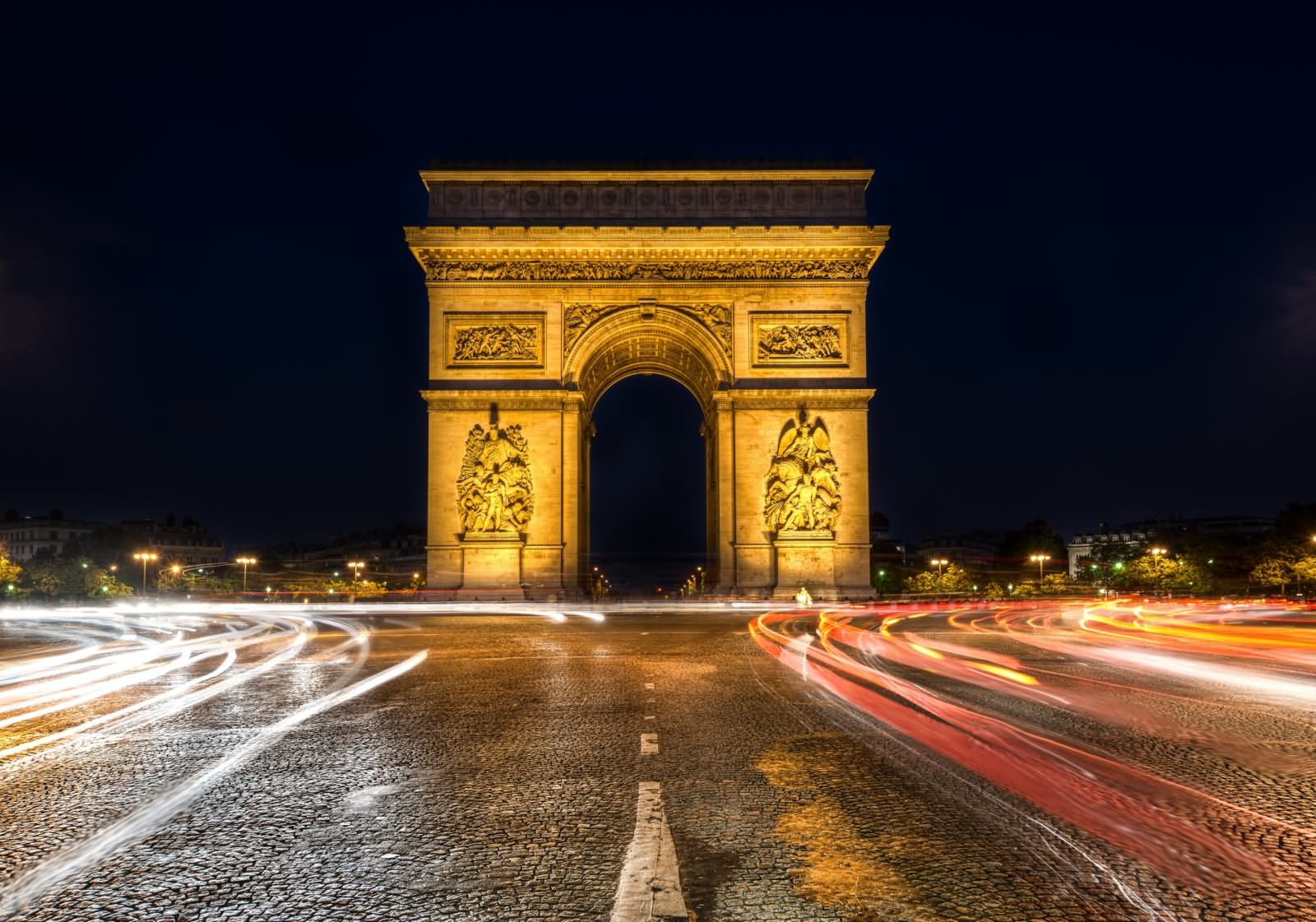 Awesome Arc de Triomphe Night View Picture