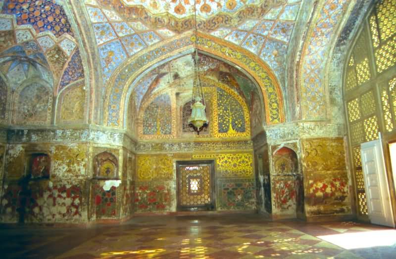 Awesome Art Work Inside Taj Mahal