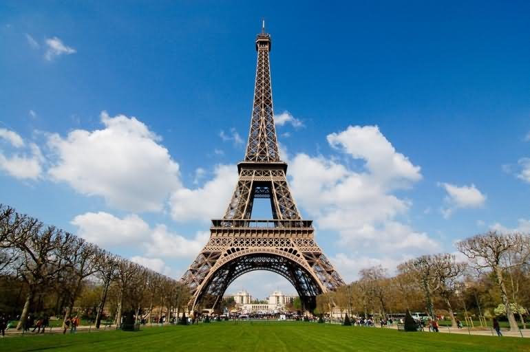 Awesome Eiffel Tower Picture