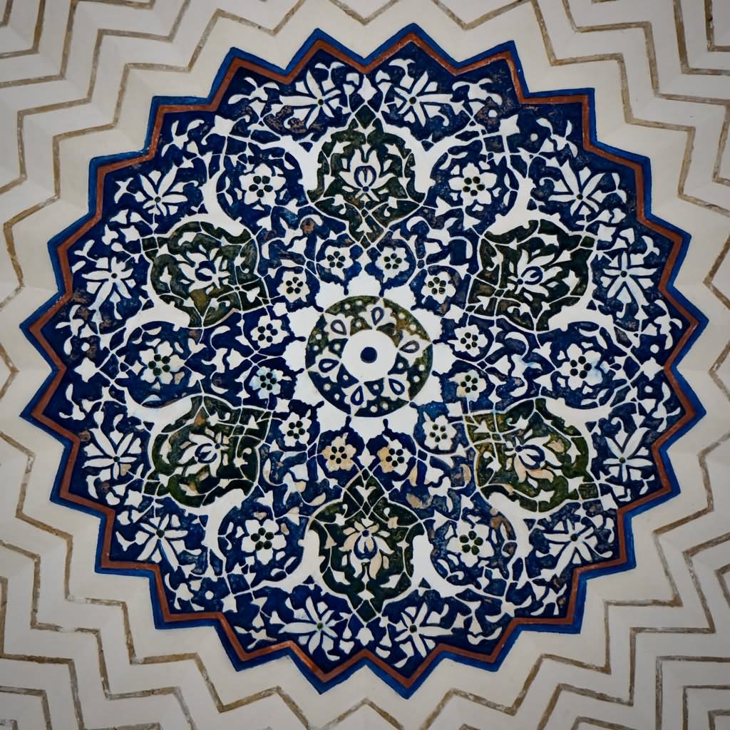 Beautiful Art Work On Dome Inside Humayun's Tomb