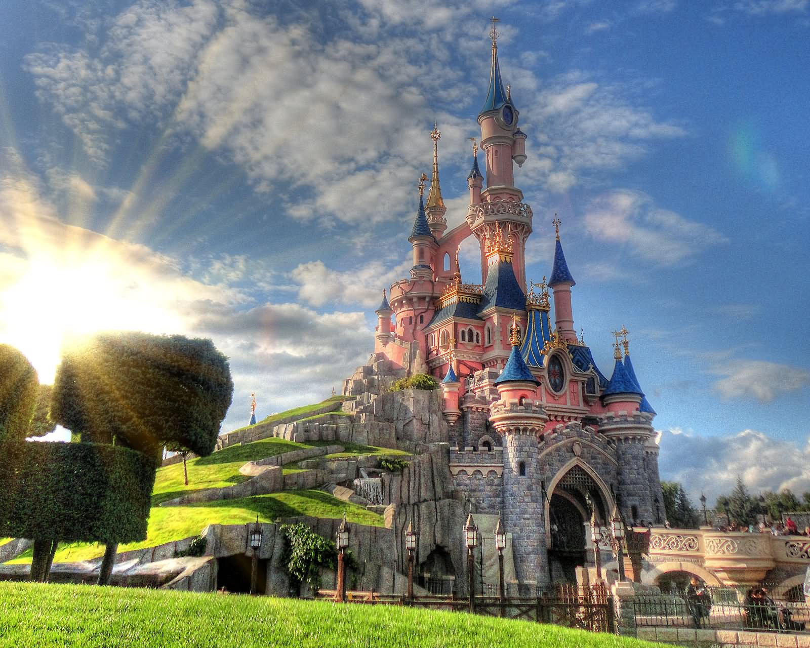 Beautiful Disneyland Paris Castle Image