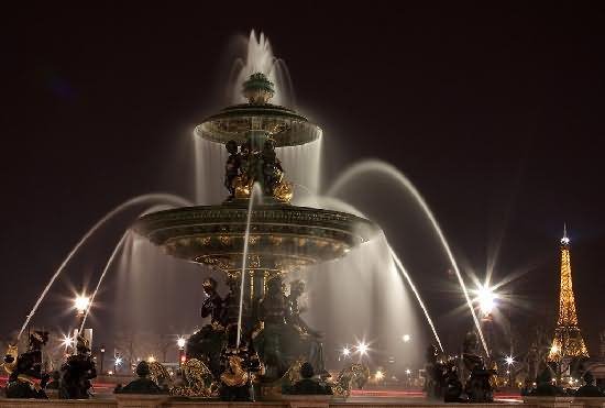 Beautiful Fountain At Place de la Concorde Night View