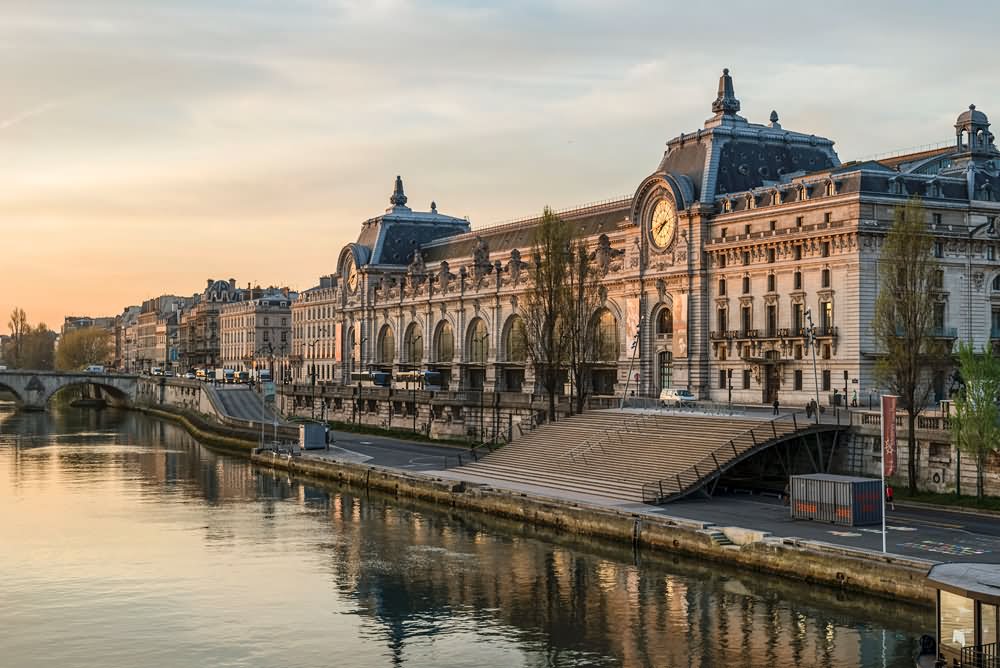 Beautiful Musée d'Orsay Museum Outside Picture