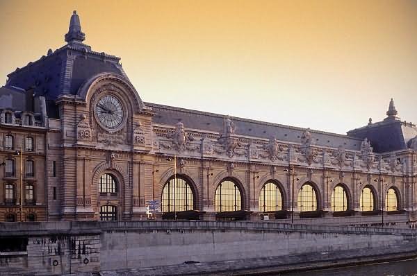 Beautiful Musée d'Orsay Sunset View