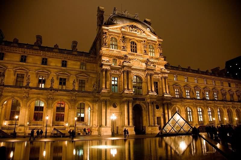 Beautiful Night View Of Louvre