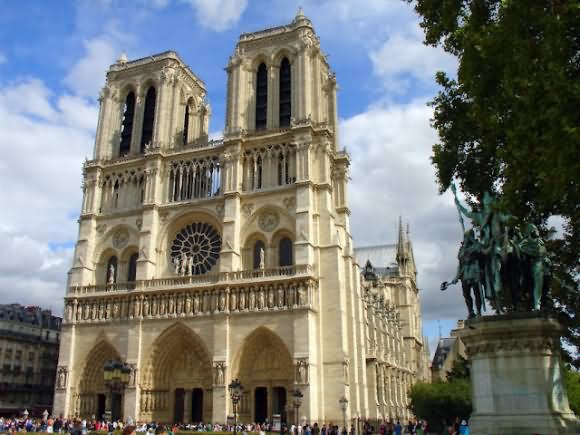 Beautiful Side View Of Notre Dame de Paris
