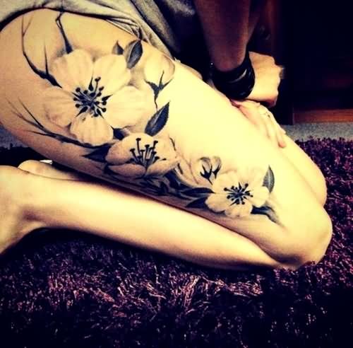 Black And White Floral Tattoo On Right Side Thigh