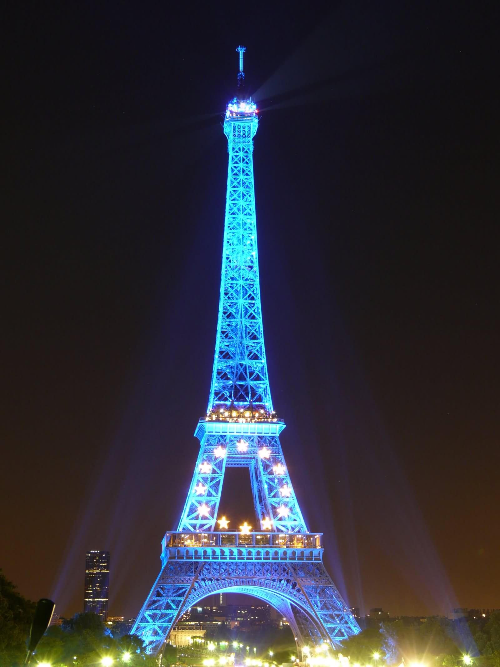 Blue Night Lights On Eiffel Tower