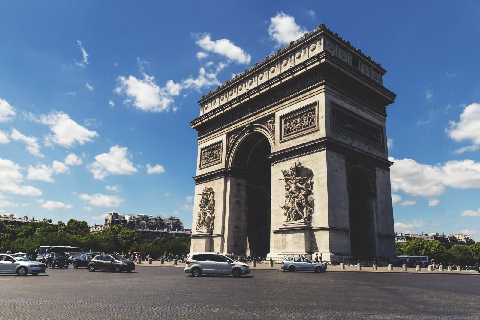 Cars Passing From Arc de Triomphe