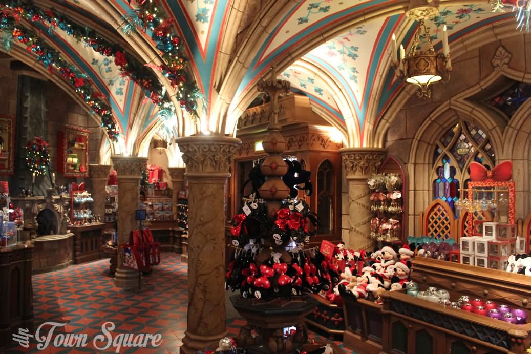 Christmas Shop Inside Disneyland Paris Castle