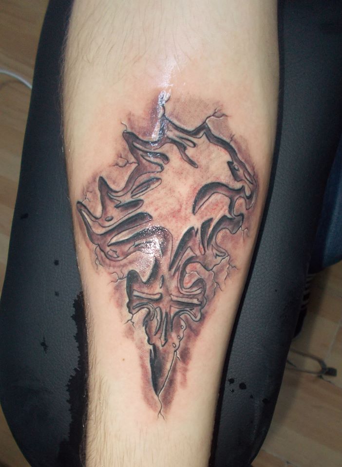 Cracked Skin Final Fantasy Tattoo