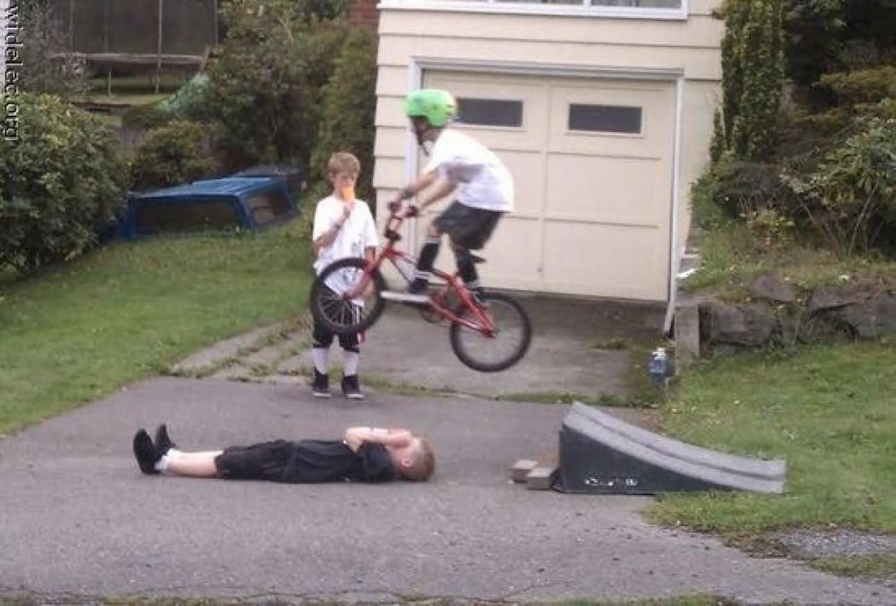 Cycle Jumping Funny Fail Sports Picture For Whatsapp