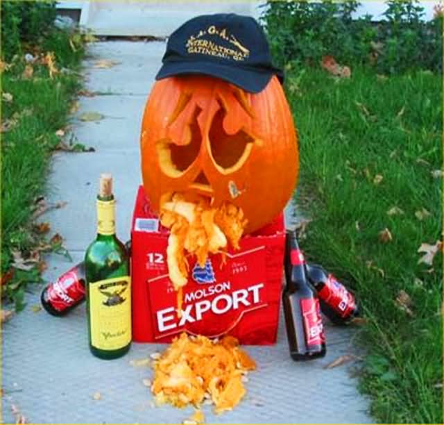 Drunken Pumpkin Vomiting Funny Picture