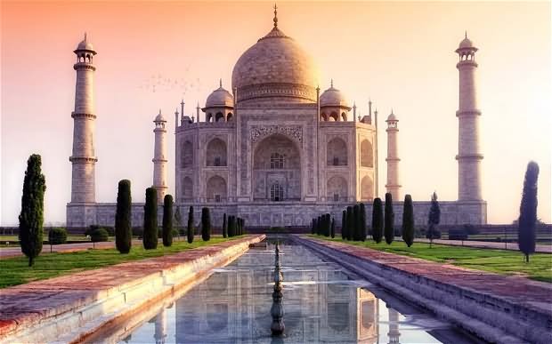 Evening Time Picture Of Taj Mahal