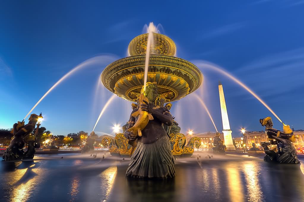 Fountain At Place de la Concorde Night Image
