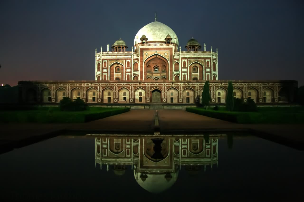 Front View Of Humayun's Tomb At Night