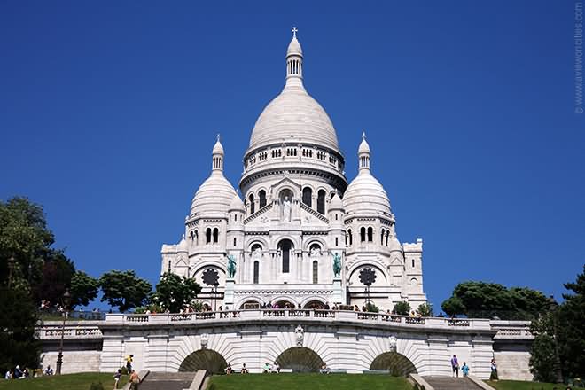 Front View Of Sacré-Cœur, Paris