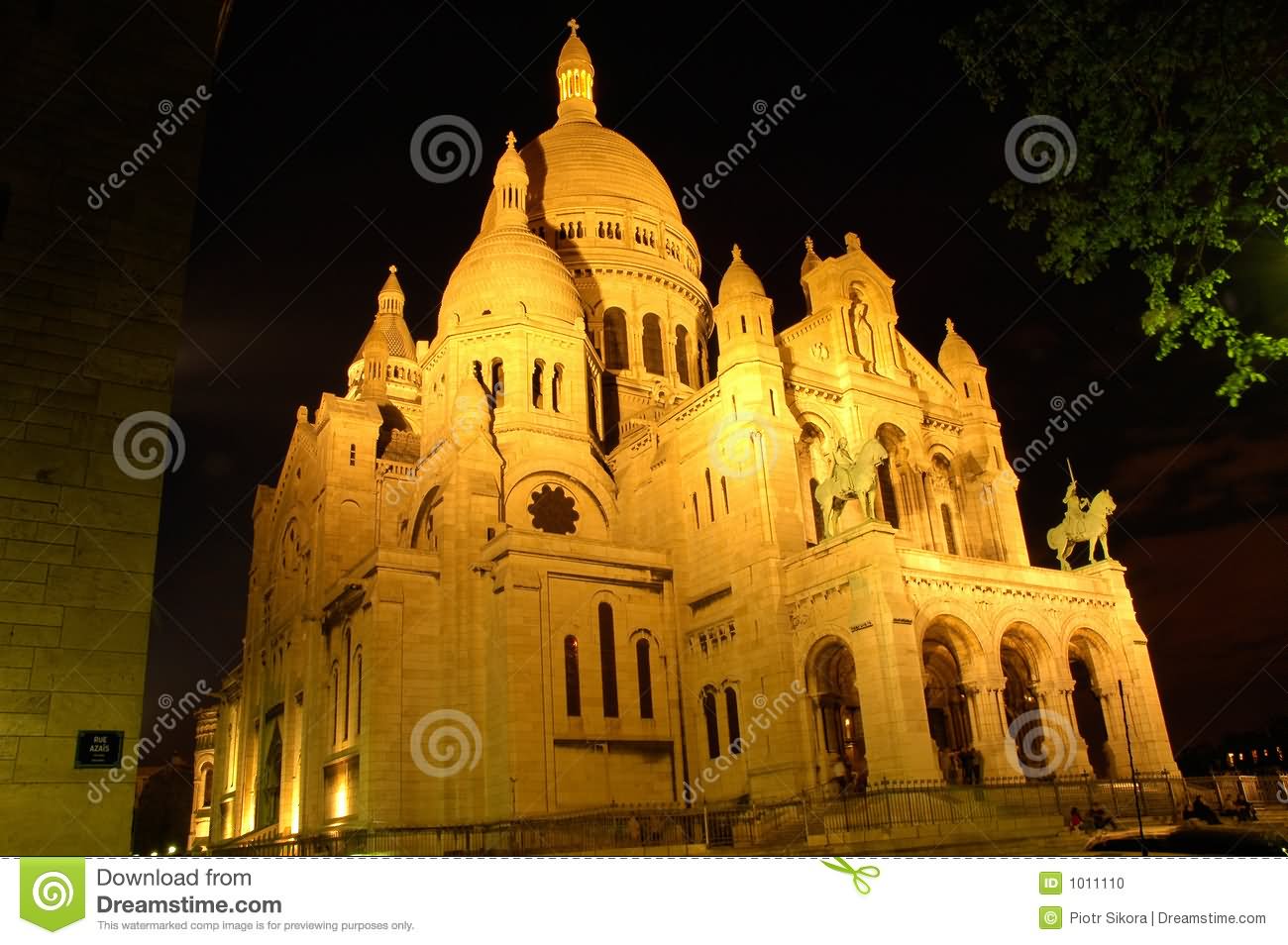 Golden View Of Sacre Coeur At Night