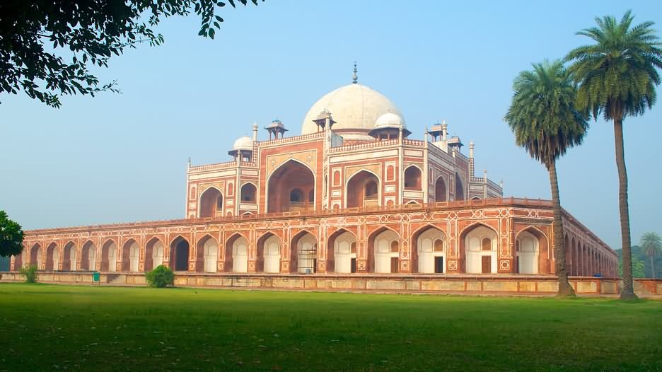Humayun's Tomb And Garden Picture