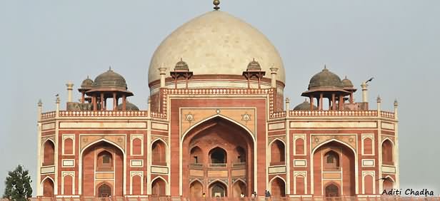 Humayun's Tomb Front Picture
