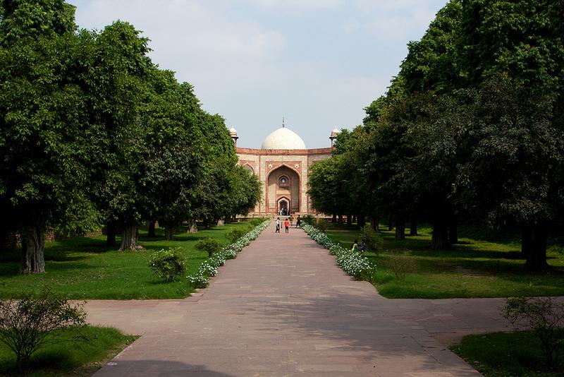 Humayun's Tomb Garden Way Picture
