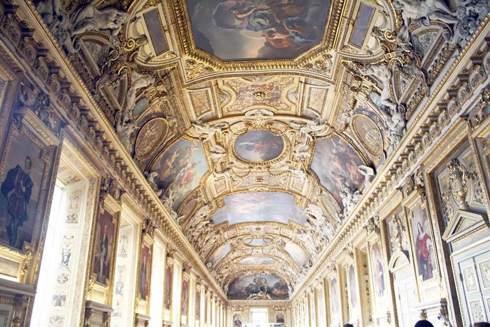 Incredible Interior Of The Louvre Musuem